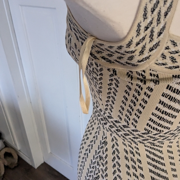 BCBG Dress Size XXS - Picture 11 of 11